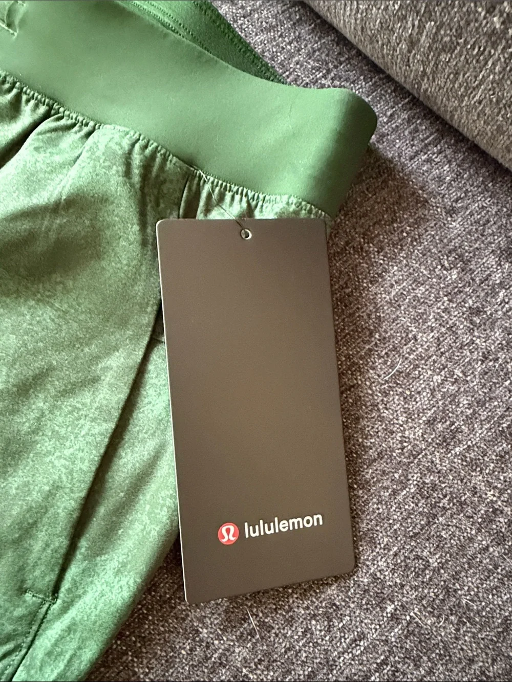 lululemon Men's Zeroed In Short - linerless 9” inseam (heathered green)